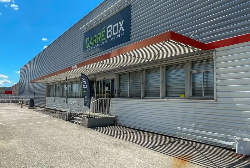 Centre de stockage Carrébox Dijon Enseigne
